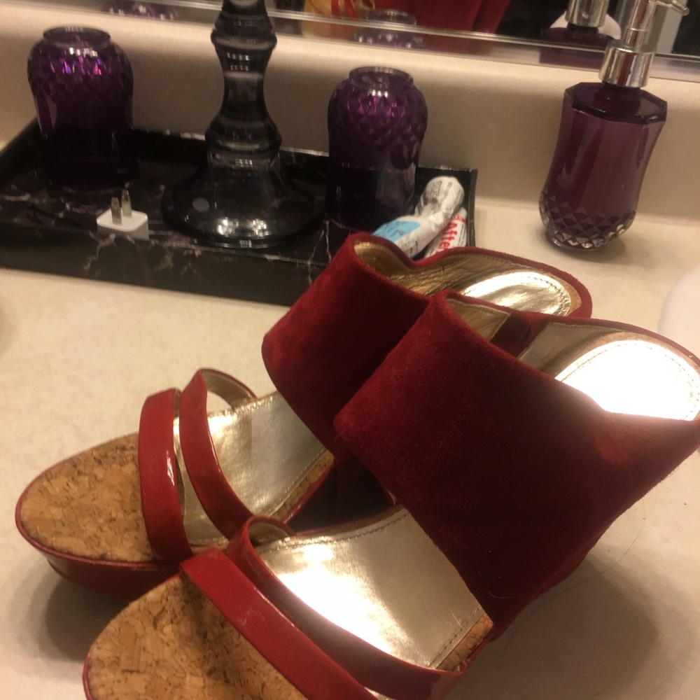 Wedge heels